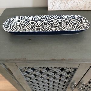 Short Stories brand Navy & White ceramic tray